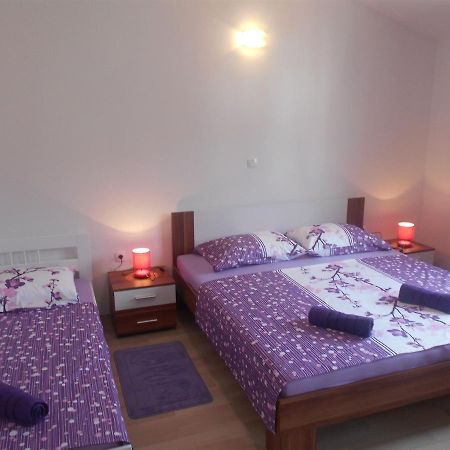 Apartment Cherry Kaštela Екстериор снимка