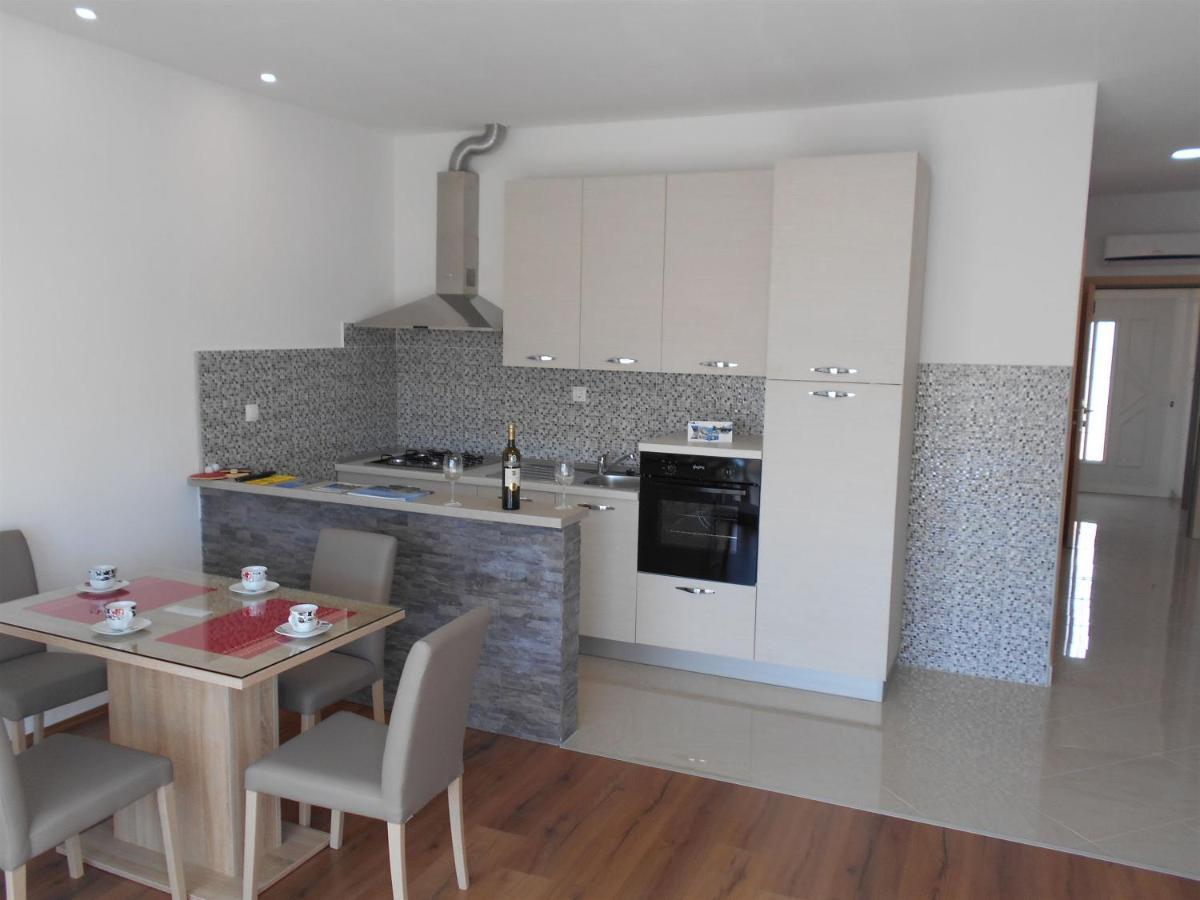 Apartment Cherry Kaštela Екстериор снимка