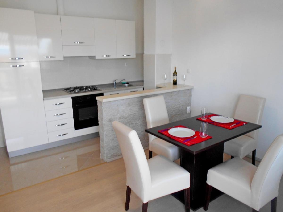 Apartment Cherry Kaštela Екстериор снимка