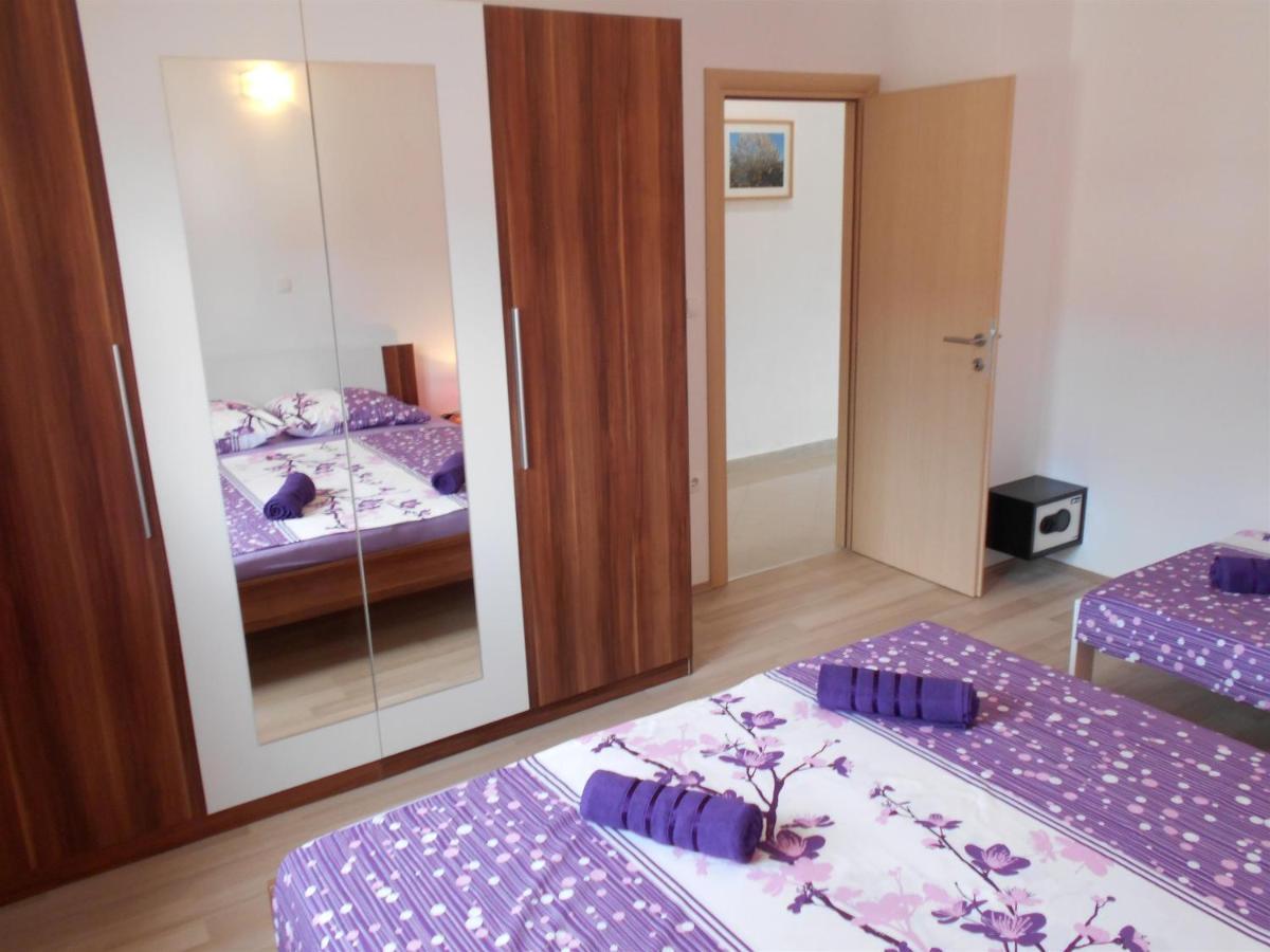Apartment Cherry Kaštela Екстериор снимка