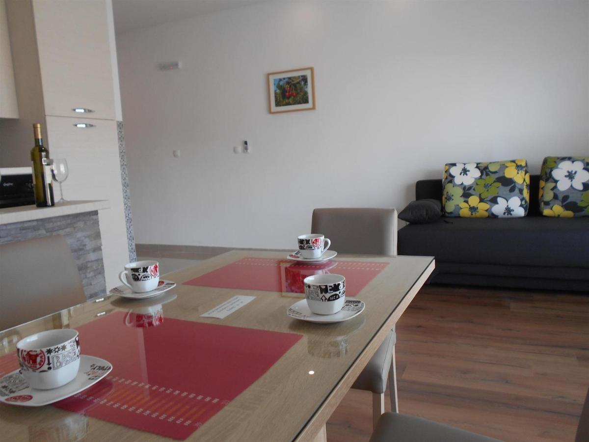 Apartment Cherry Kaštela Екстериор снимка