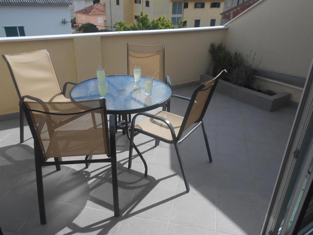 Apartment Cherry Kaštela Екстериор снимка