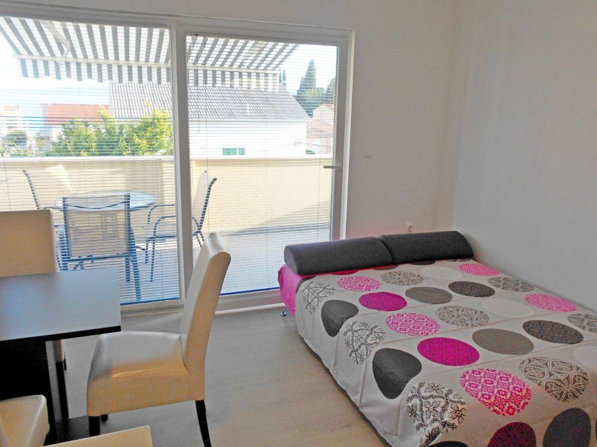 Apartment Cherry Kaštela Екстериор снимка
