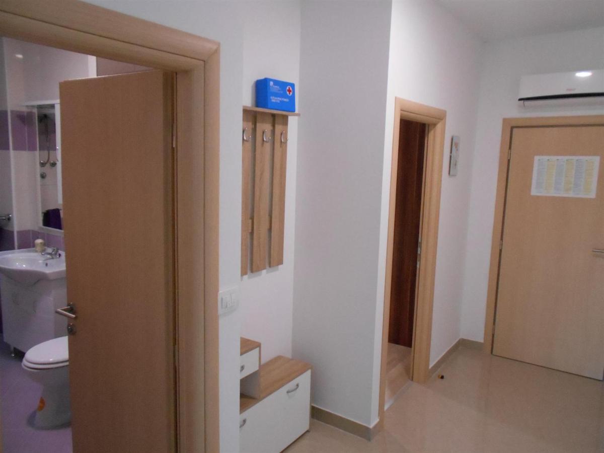 Apartment Cherry Kaštela Екстериор снимка